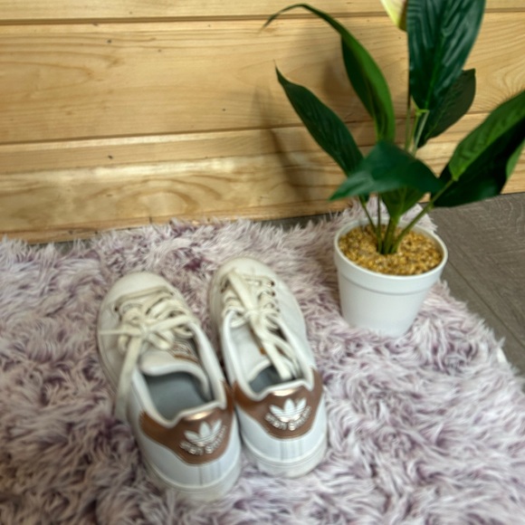 Lightly used -SUPERSTAR GS "Iridescent" - Picture 3 of 5